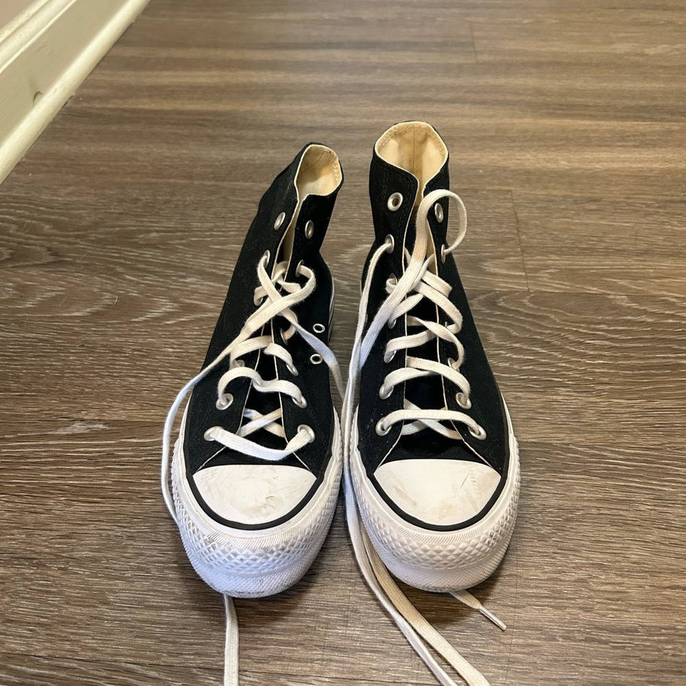 Women’s High Top Converse